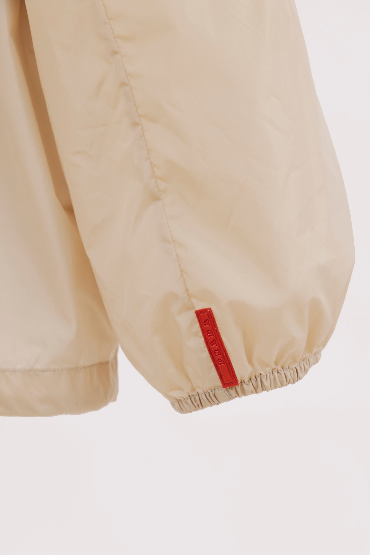 CHAQUETA CORTAVIENTOS