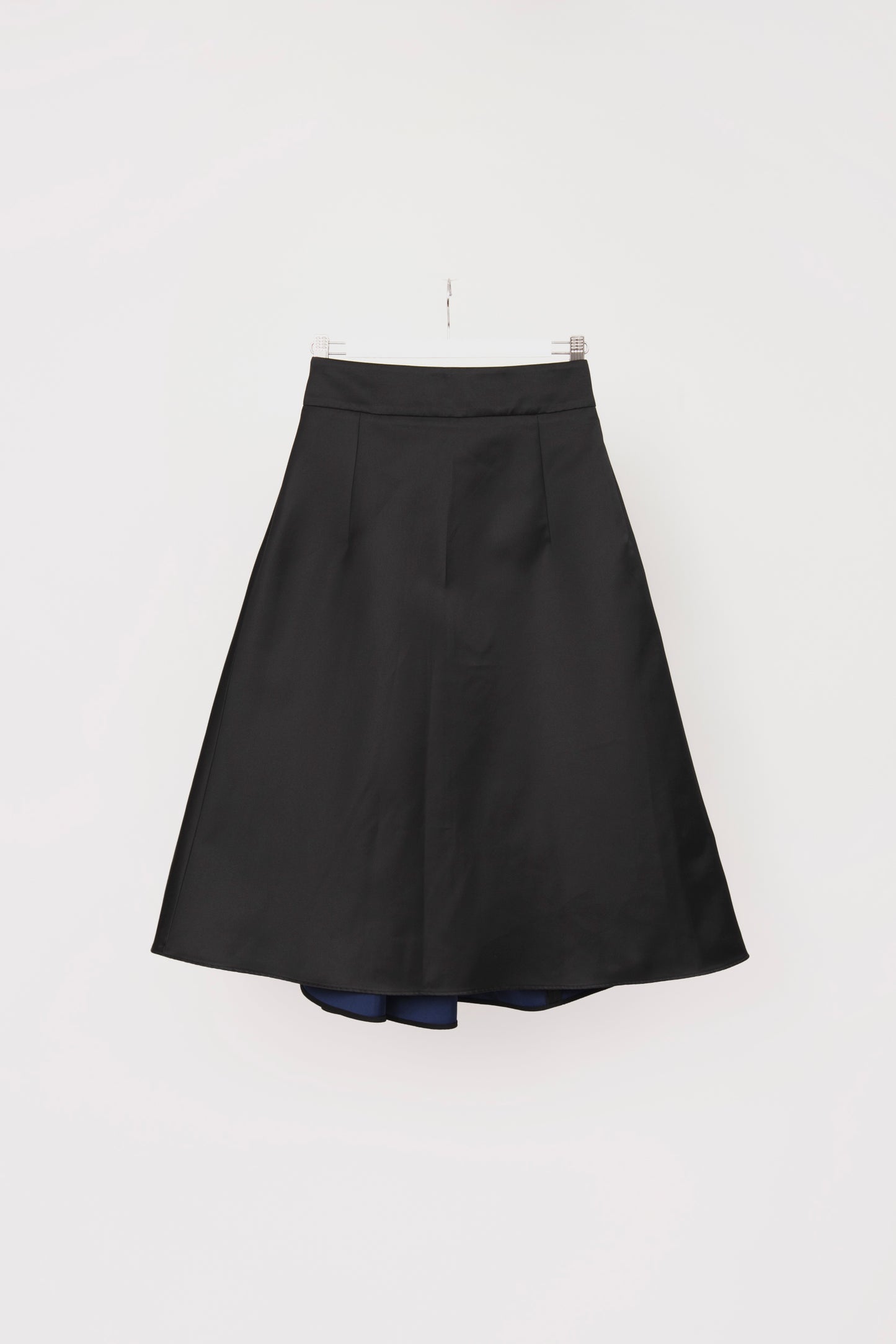 POLLERA CON PLIEGUES