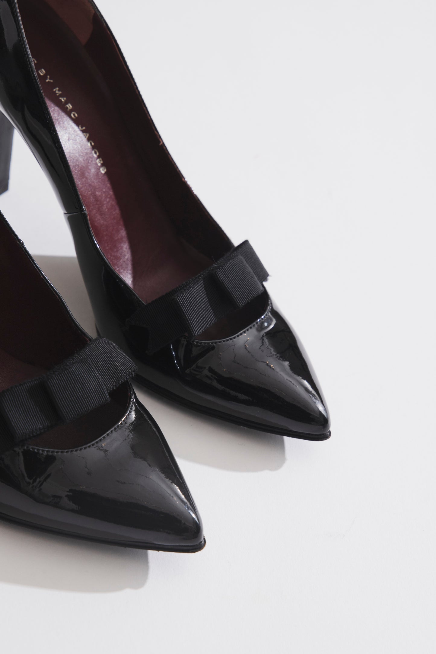 STILETTO CABADO DE CHAROL