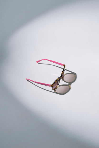 ANTEOJOS CASEY MANCHA TORTUGA FUCHIA