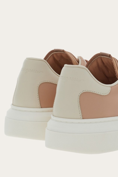 ZAPATILLAS CON ADORNO DE CADENA MINI VARA