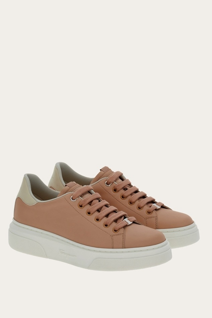 ZAPATILLAS CON ADORNO DE CADENA MINI VARA