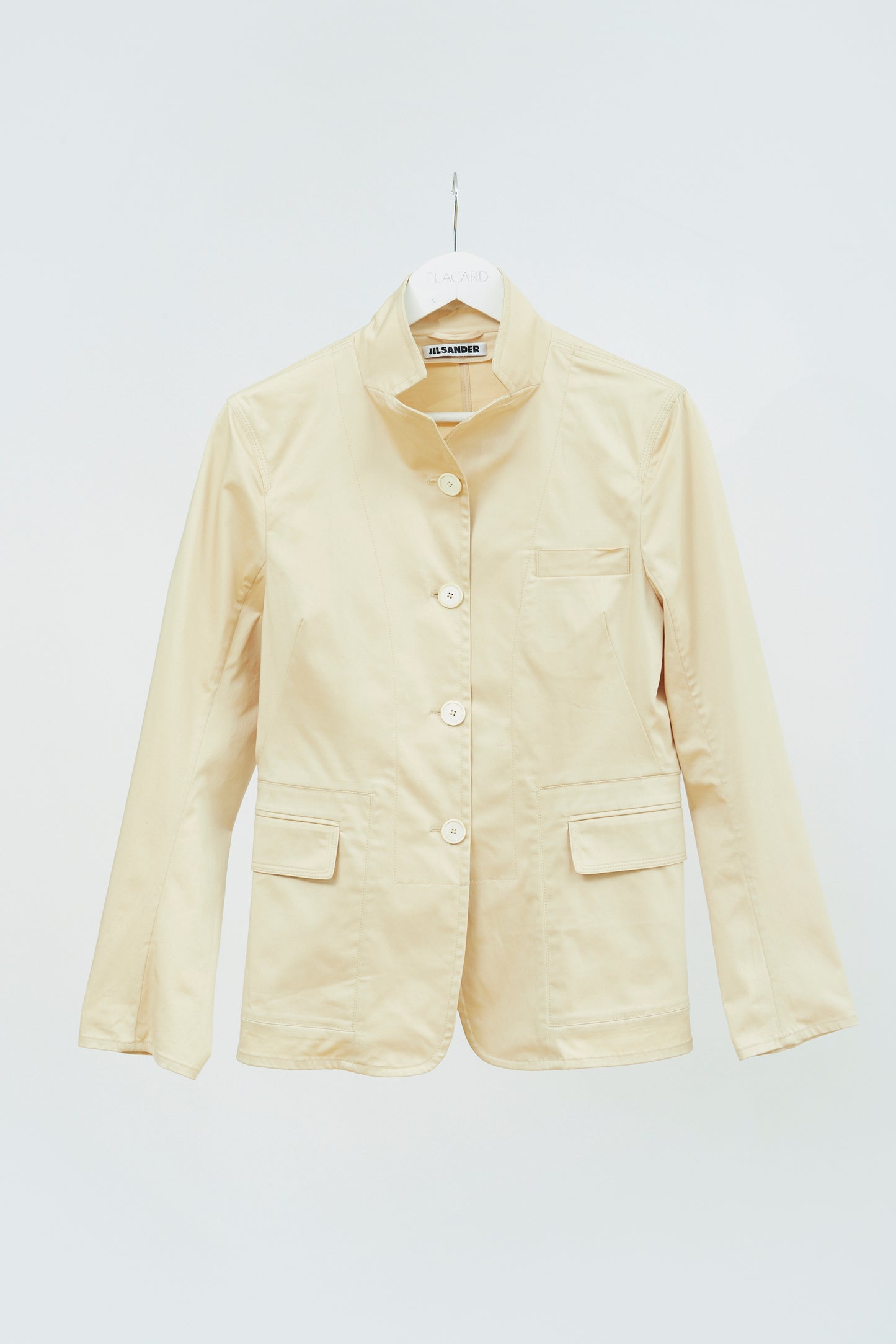 CHAQUETA MINIMALISTA [ARCHIVO]