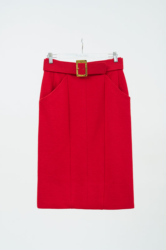 POLLERA LÁPIZ CHANEL EN ROJO CARMÍN (CONJUNTO) [ARCHIVO]