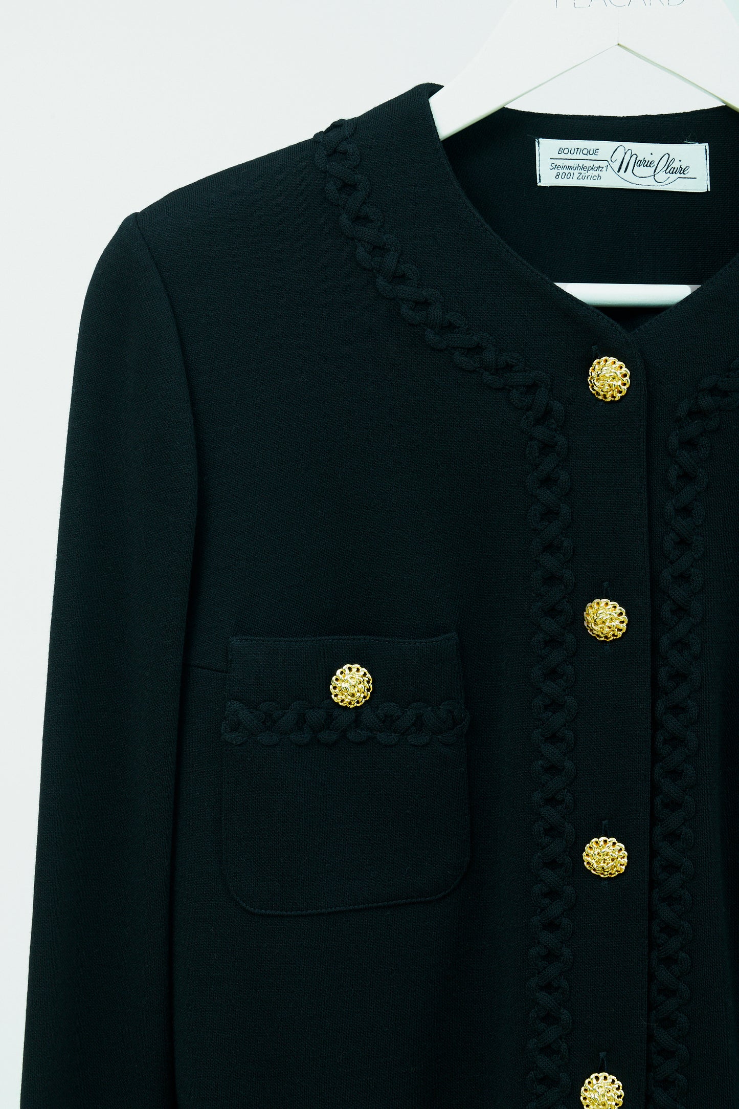 CHAQUETA EN LANA VIRGEN (CONJUNTO) [ARCHIVO]